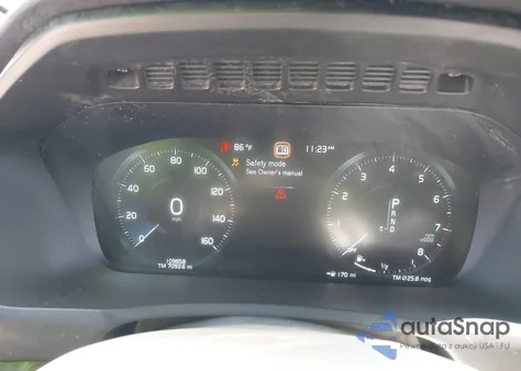 2017 Volvo Xc90 T6 Momentum z USA, uszkodzony, nr VIN YV4A22PK7H1155147